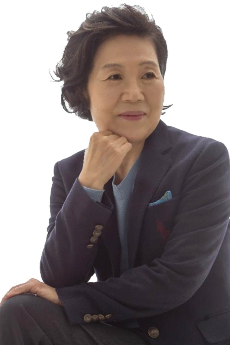 Soonmee Kahng